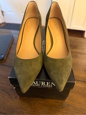 Lauren Ralph Lauren Janette Olive Suede Pumps – Size 7.5B - Run Small